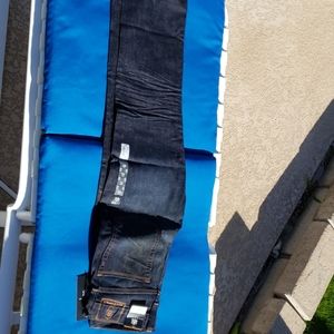 Rock & Republic blue Jean's 33-30